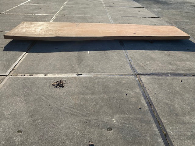 Planche en tronc d'Afrormosia – 4280 x 1060 x 80 mm – Ponçé