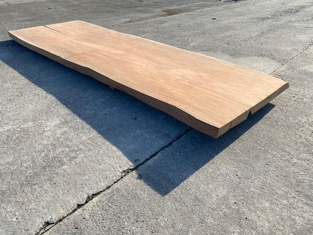 Planche en tronc d'Afrormosia – 4230 x 1210 x 80 mm – Geschuurd