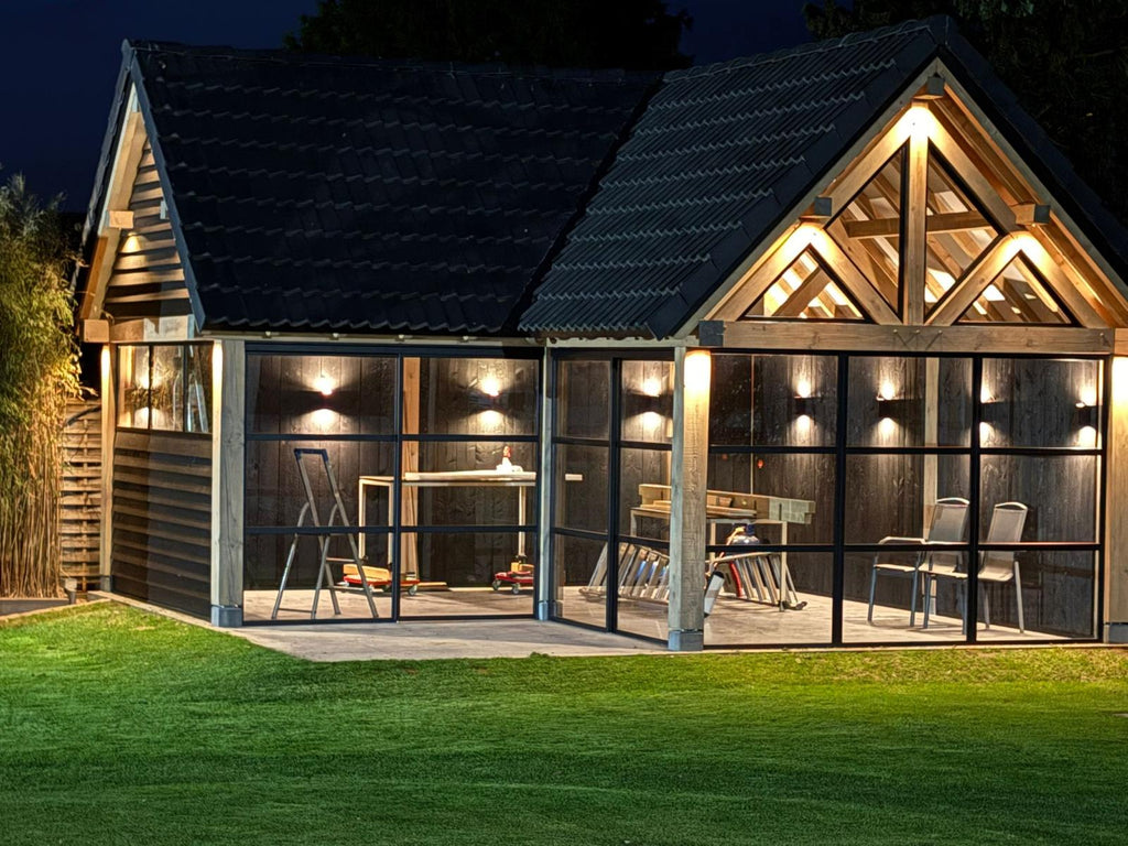 Milan - Massief Houten Poolhouse